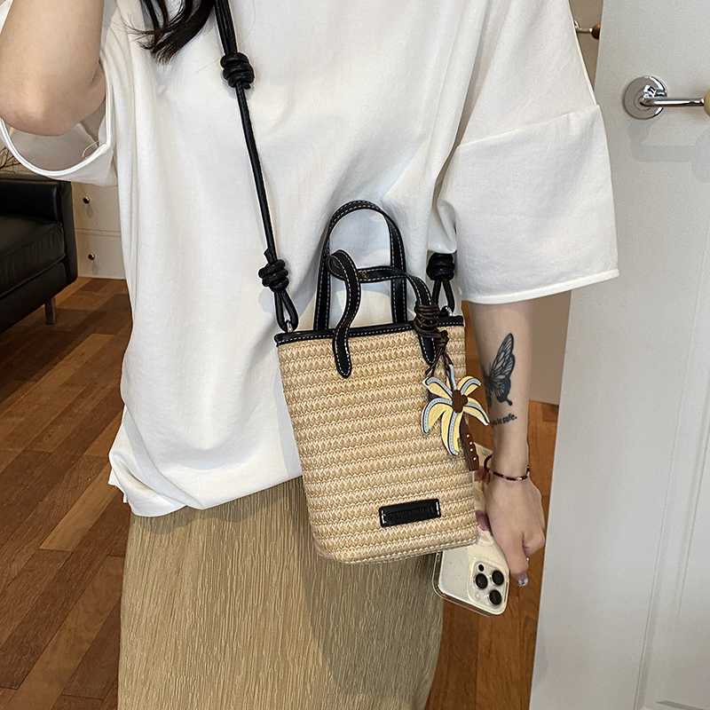 Vrouwen Mini Stro Geweven Emme - Women'S Fashion Trends Spring 2026 recensie en prijs